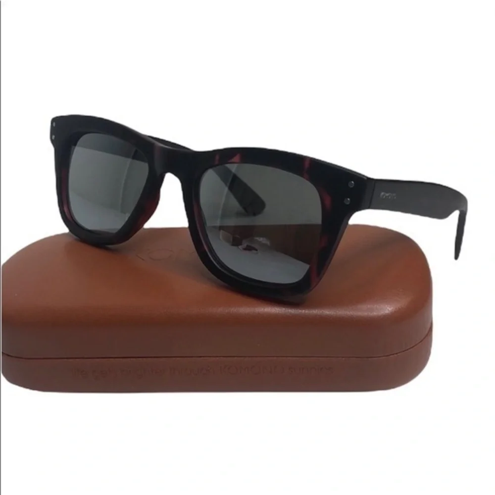 KOMONO Allen Beetroot Tortoise sunglasses (NEW) - Picture 1 of 7